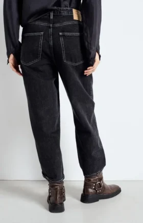 Boyfriend-jeans för damer från Yopday Artikelnummer: YOP11IH26